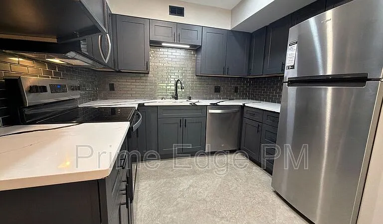 1821 Ridgehaven Ct #6 — Photo 9