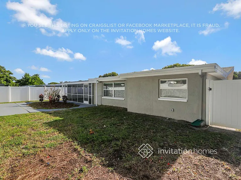 10821 Manchester Rd — Photo 27
