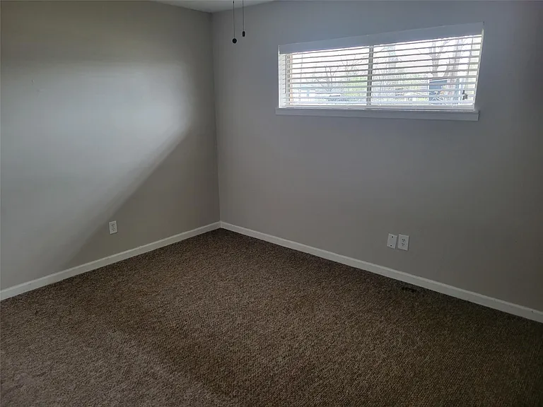 2922 Randolph Rd #4 — Photo 10