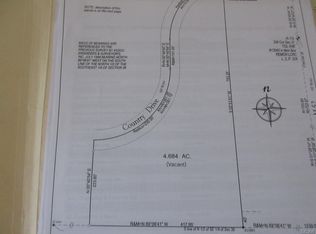 Country Dr, Tecumseh, MI 49286