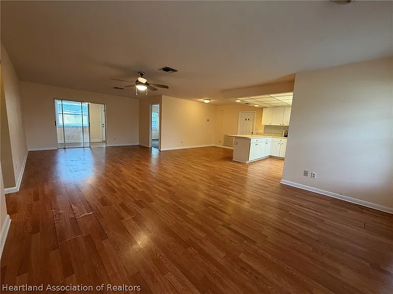 123 Friendly Cir — Photo 8