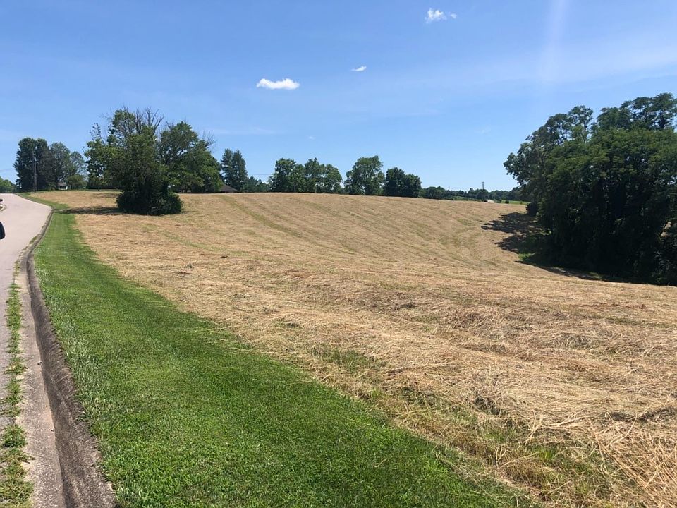 2nd image of 2018 West Ct Lot 2024