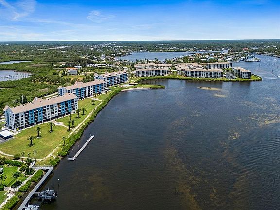 3rd image of 4620 BAY BOULEVARD #1142
