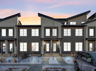 474 NW Seton Cir SE #304, Calgary, AB T3M3P6