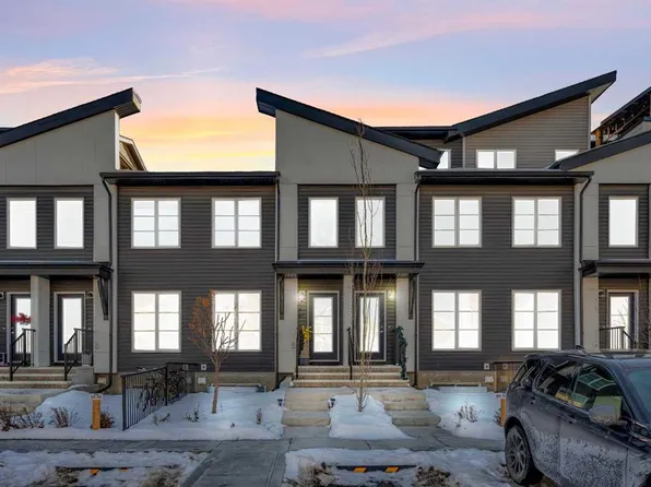 474 NW Seton Cir SE #304, Calgary, AB T3M 3P6