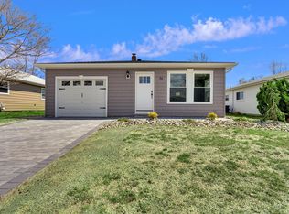 34 Roman St, Toms River, NJ 08757