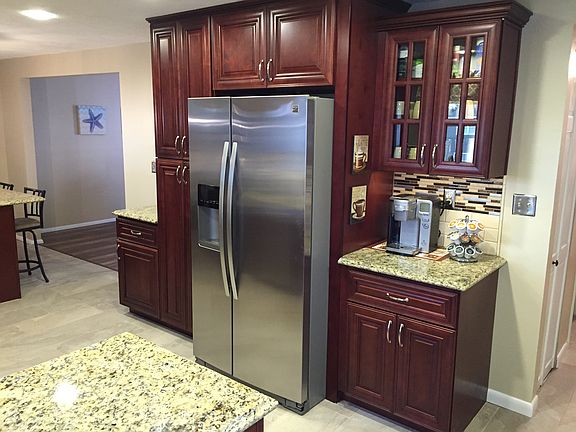 5th image of 551 Caruthers Ln