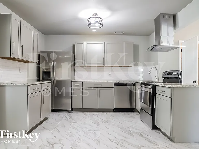 2207 Freydale Rd SE — Photo 7