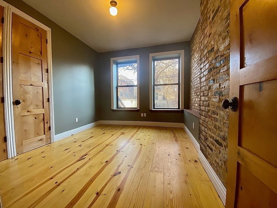 1st image of 276 Chauncey St APT 3R