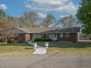 937 Warnall Cir, Seneca, MO 64865