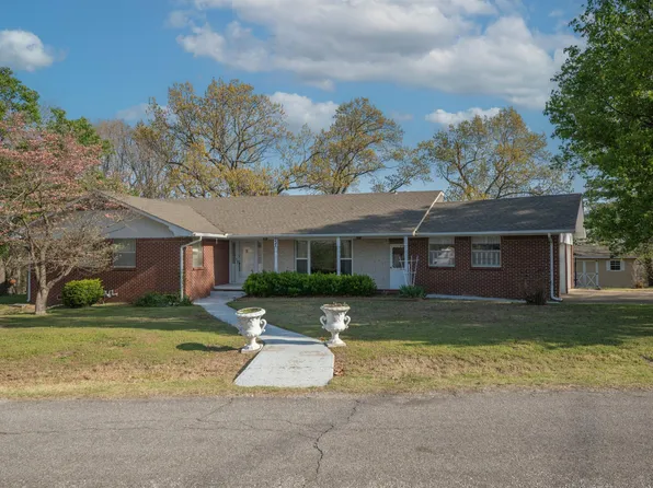 937 Warnall Circle, Seneca, MO 64865