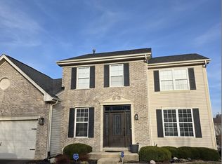 174 Picasso Dr, St Charles, IL 60175
