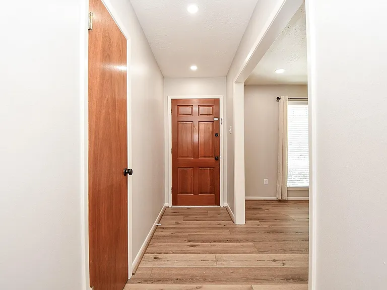 2303 Willow Blvd — Photo 4