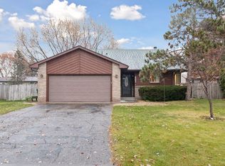 9863 Hamline Ave N, Circle Pines, MN 55014