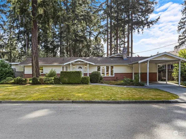 8946 121st Avenue SE, Newcastle, WA 98056