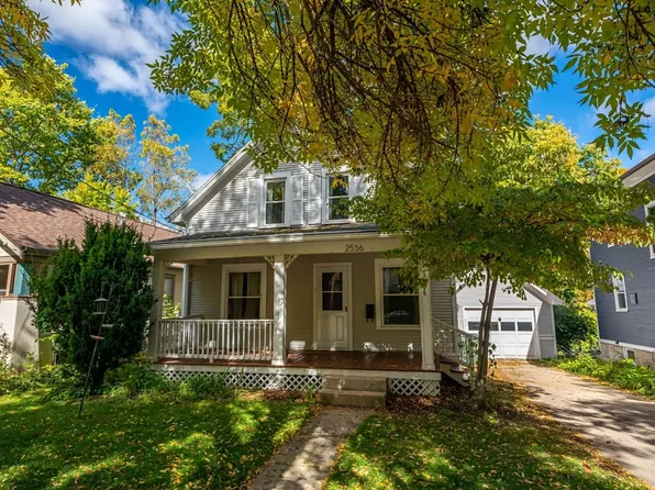 2536 Chamberlain Ave, Madison, WI 53705