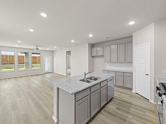 7th image of this home