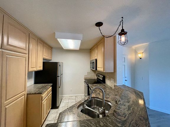 5th image of 7183 Camino Degrazia Unit 93
