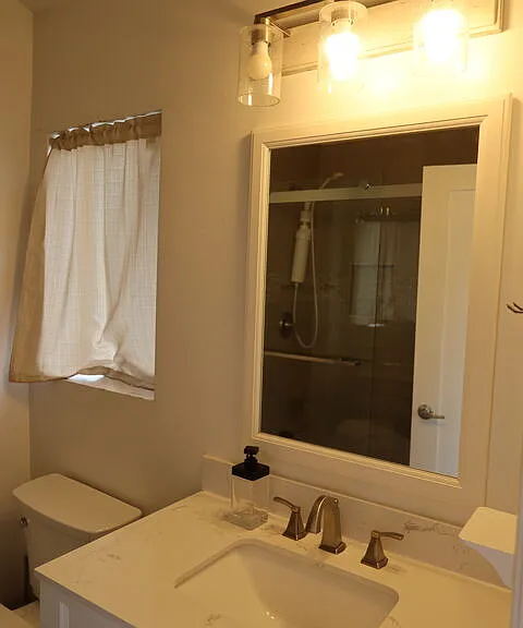 944 Palm Ave #2 — Photo 10
