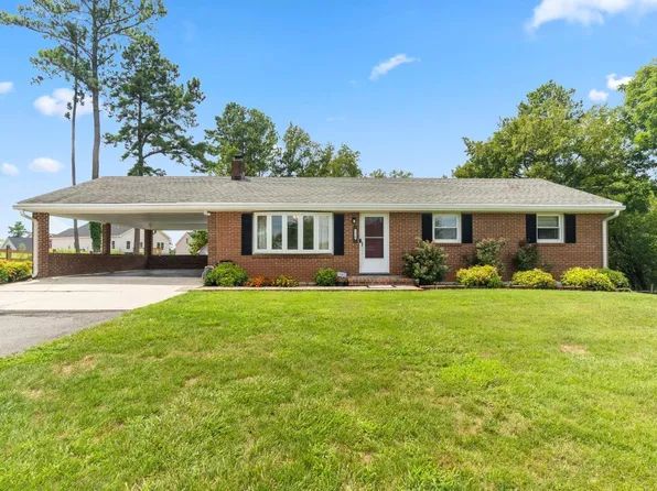 2920 Goode Station Rd, Goode, VA 24556