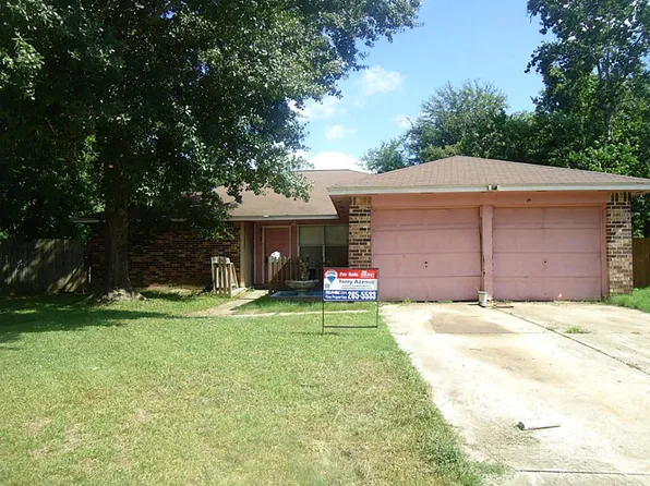 1114 Vang Ct, Crosby, TX 77532