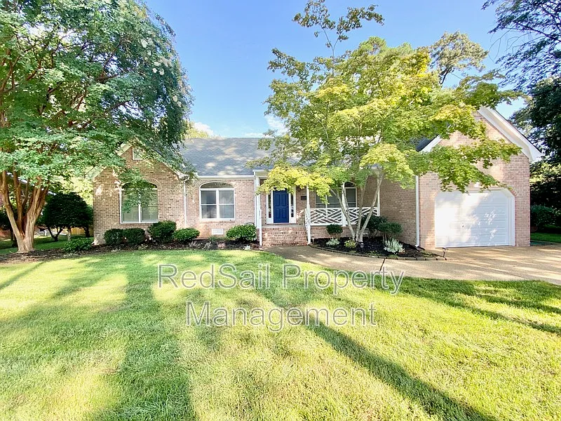 3 bed, 2.0 bath, 2098 sqft, $2,995 — Photo 2