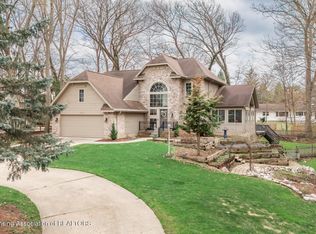 1455 Ivywood Dr, Okemos, MI 48864
