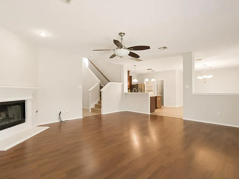 1132 Alexandria Way — Photo 9
