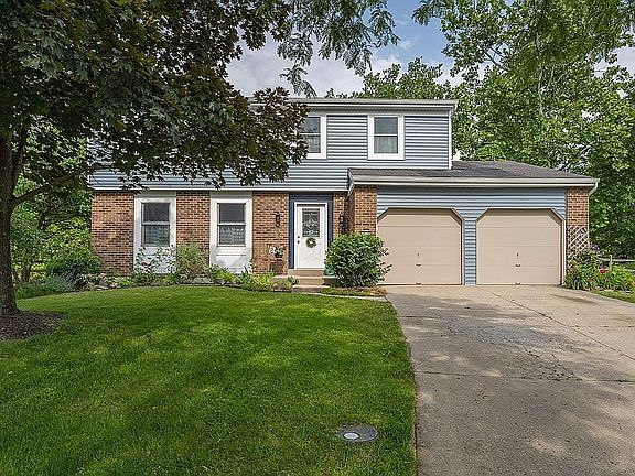 2nd image of 813 Ashcroft Ct