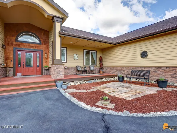 2430 N Merissas Way, Wasilla, AK 99654