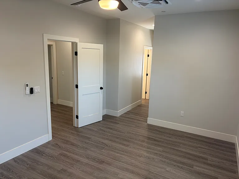 938 D St — Photo 10