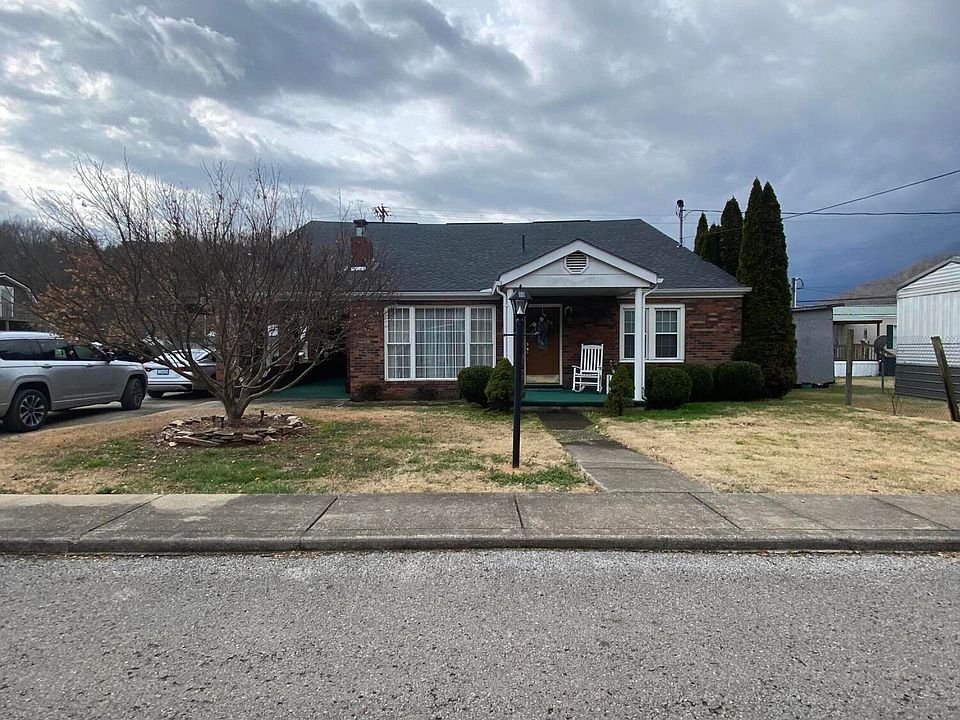 97 N Mays Ave, Prestonsburg, KY 41653 MLS 23000807 Zillow