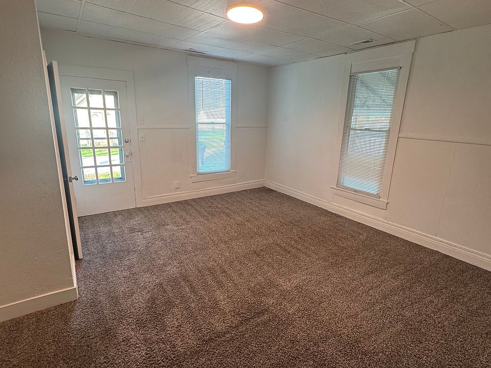 2nd image of 4237 Greenleaf Rd