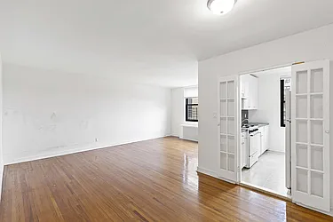 Sold by Thomas Lipovetsky, LREB