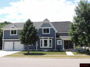 215 5th St NE, Waseca, MN 56093