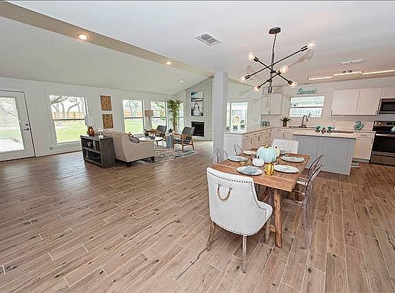 4th image of 1806 Baywood Dr