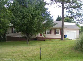 202 Oak Forest Ln, Trinity, NC 27370