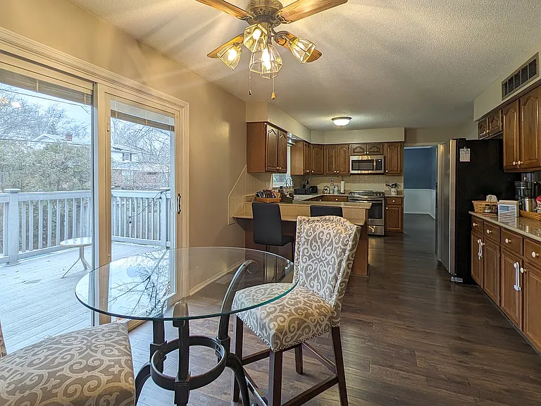 3204 W Twickingham Dr — Photo 9