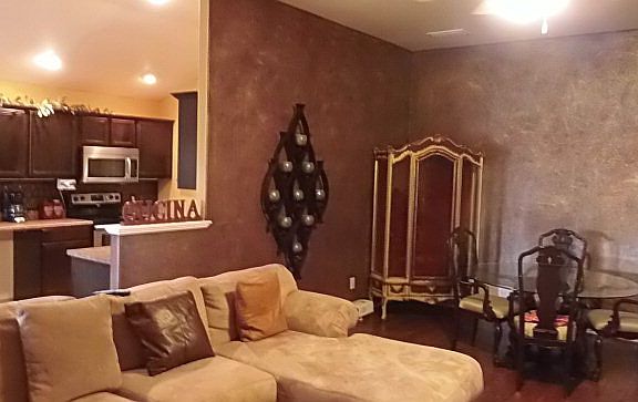 5th image of 404 E 92nd St