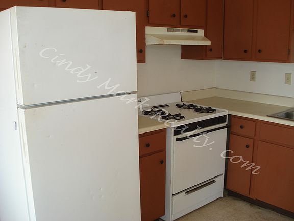 2nd image of 73788 Cactus Dr #B