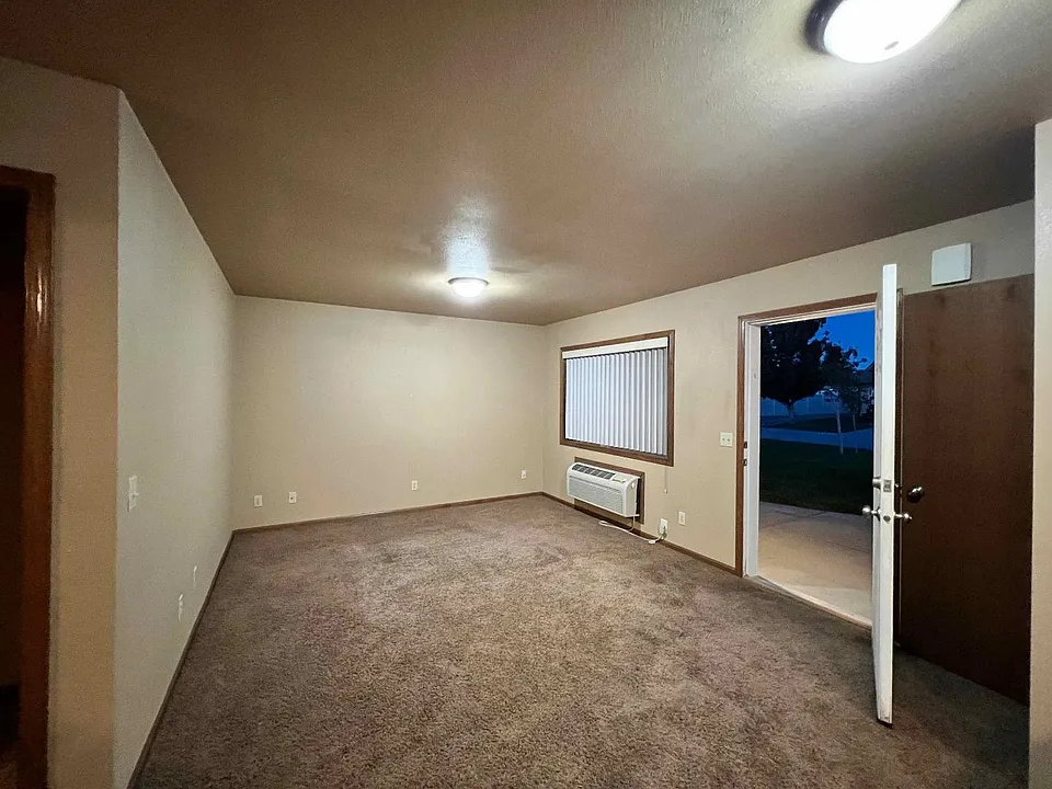 Unit Photo
