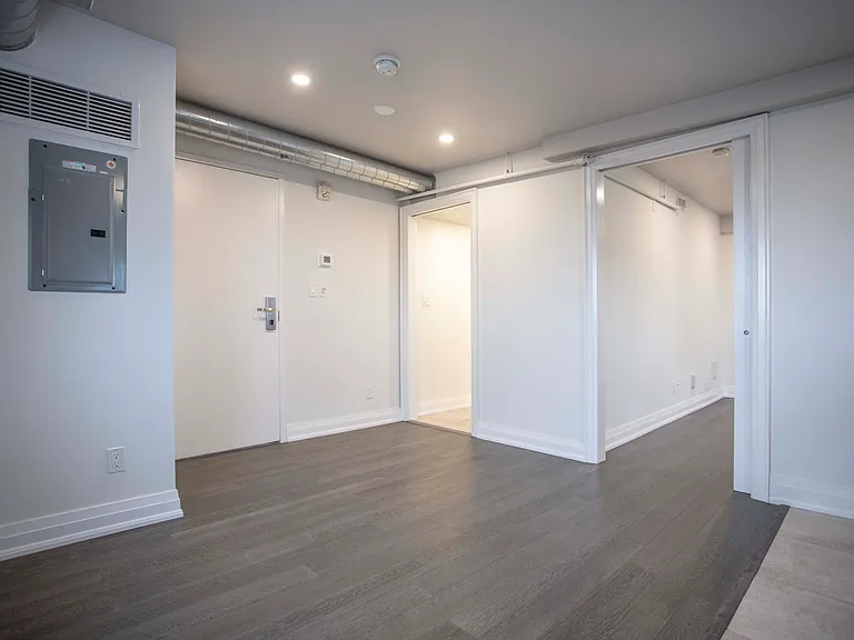 11 West St #405 — Photo 18