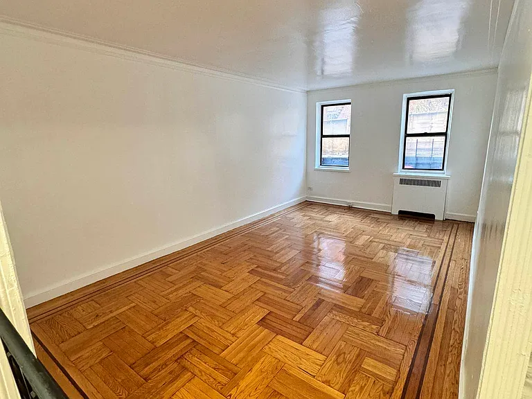 85 McClellan St #3H — Photo 1