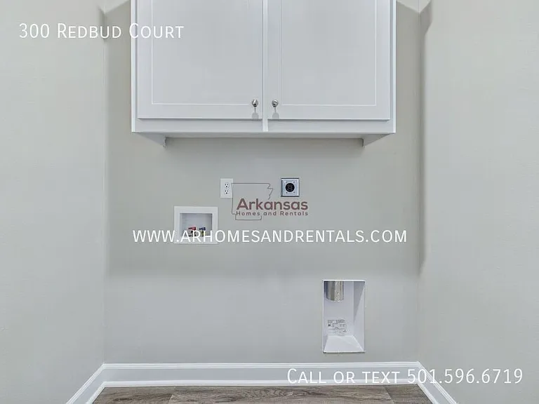 300 Redbud Ct — Photo 12