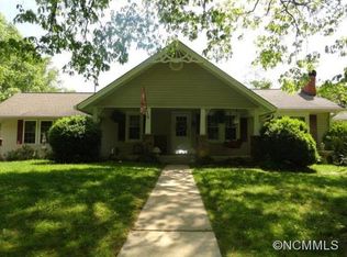 981 King Rd, Flat Rock, NC 28731