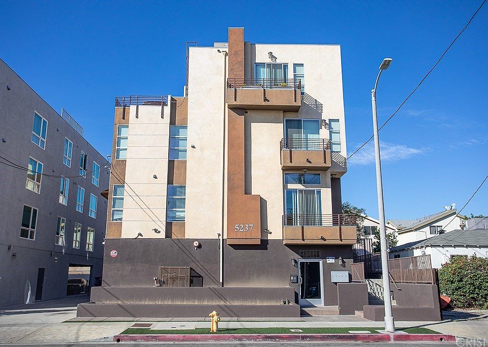 1st image of 5237 Willowcrest Ave