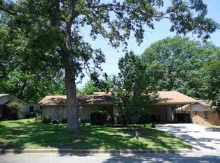 913 Golden Rd, Tyler, TX 75701