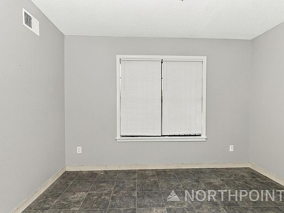 4th image of 3652 Buffalo Rd