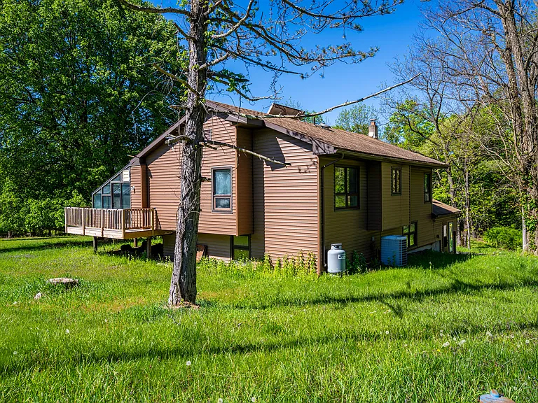 40 Felter Hill Rd — Photo 36