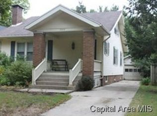 1940 S Walnut St, Springfield, IL 62704